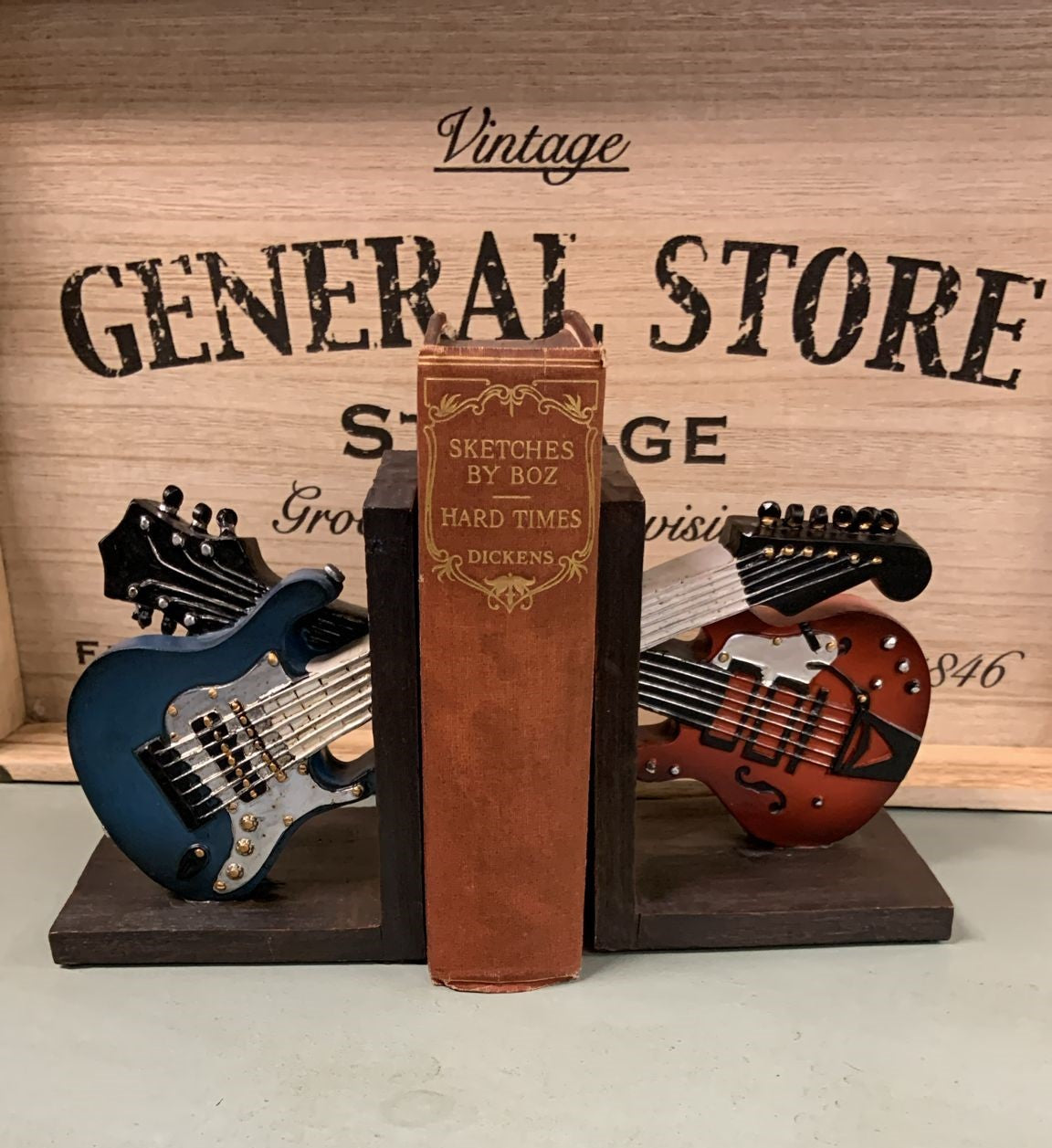 Guitar Bookends