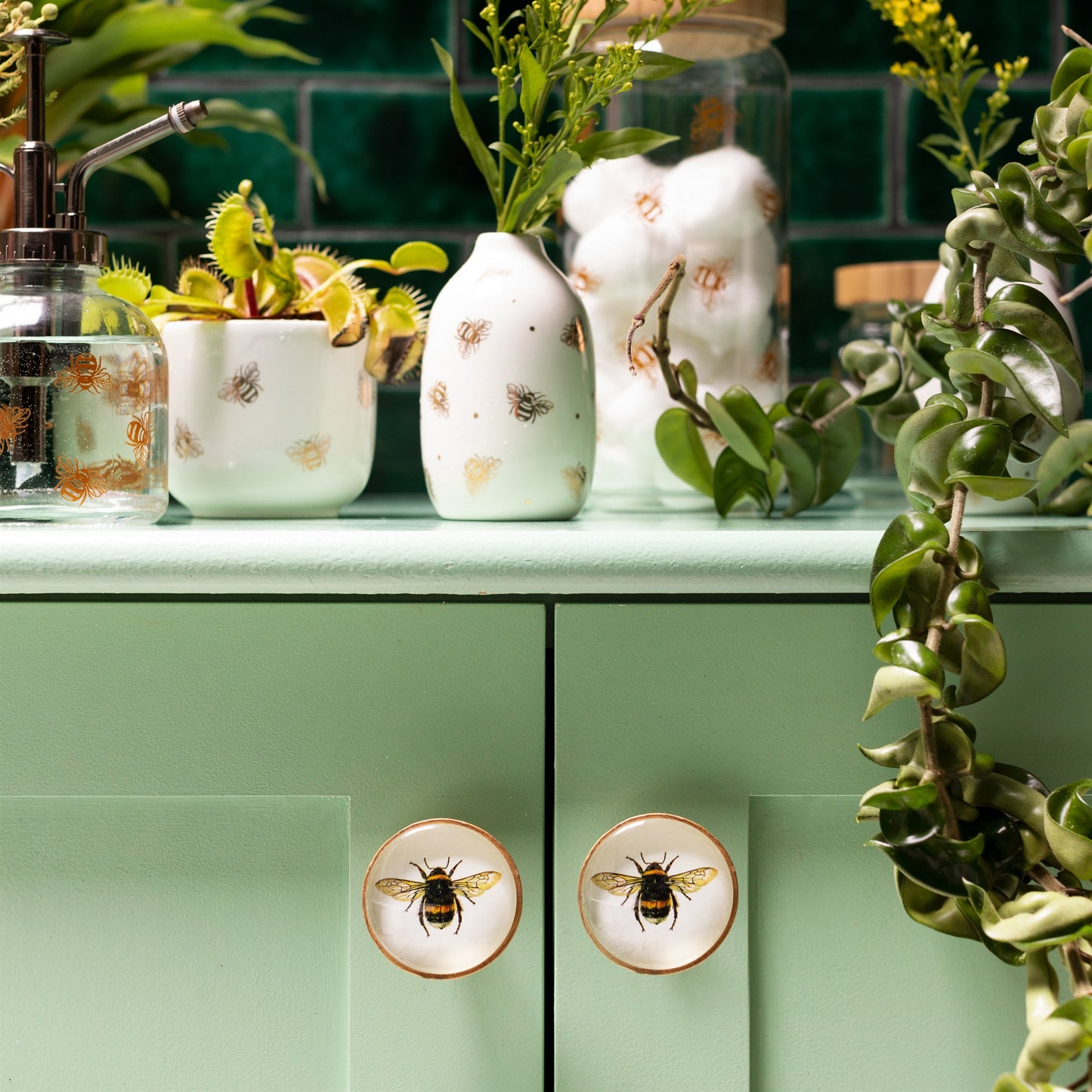 Bee Print Drawer Knob