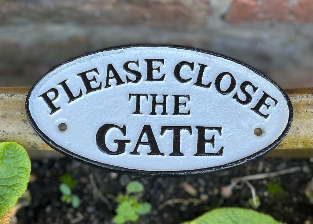 Please Close the Gate Cast Iron Sign